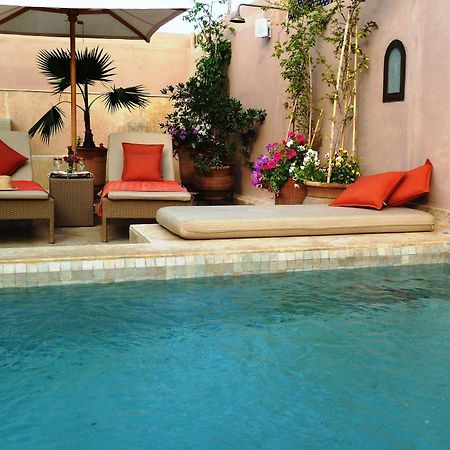 Riad Viva Marrakesh Luaran gambar A swimming pool in Morocco